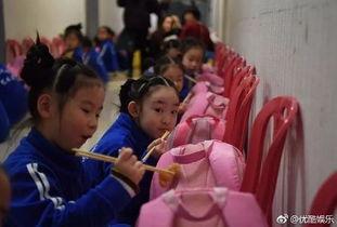 春晚直播后台花絮,揭秘幕后精彩瞬间